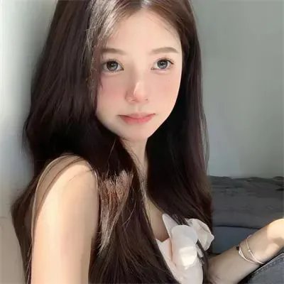 圆月迷离花